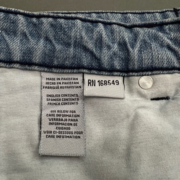 SOLD ARCHIVE - Bootcut Flare Y2K Vintage Jeans by DYJ REYES - Picture 13 of 13